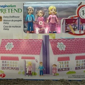 Imaginarium Pretend Daisy Dollhouse with 14 Accessories, Ages 3+, BNIB